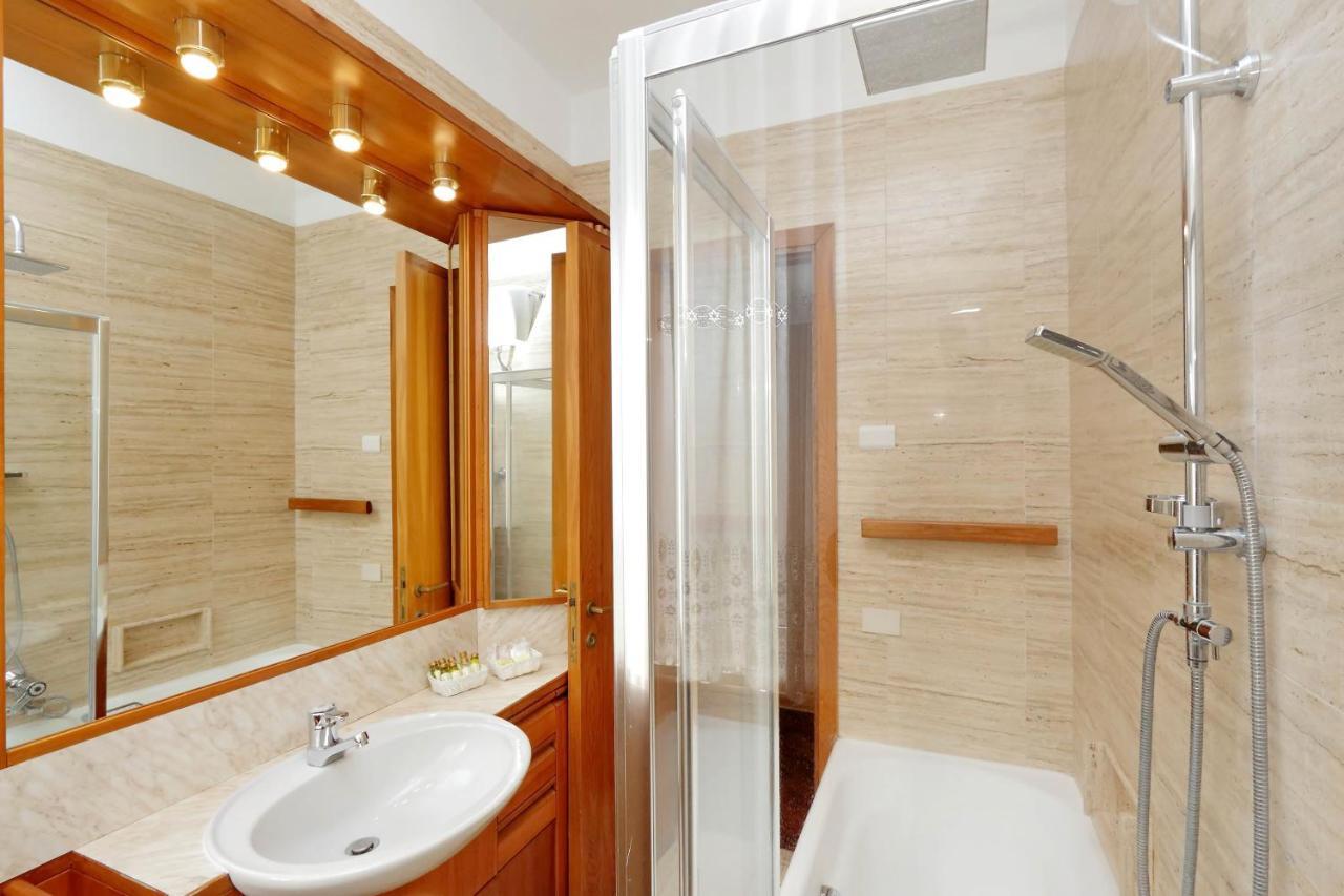 Frattina Family Romantic Superior Suite Exterior photo