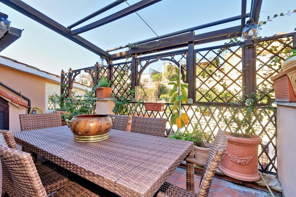 Frattina Family Romantic Superior Suite Exterior photo
