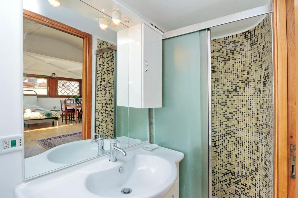 Frattina Family Romantic Superior Suite Exterior photo